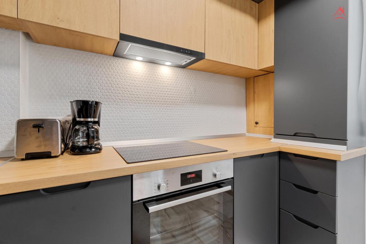 Apartament Opera Residence - Cismigiu, Eroilor, Free Private Parking Бухарест Экстерьер фото