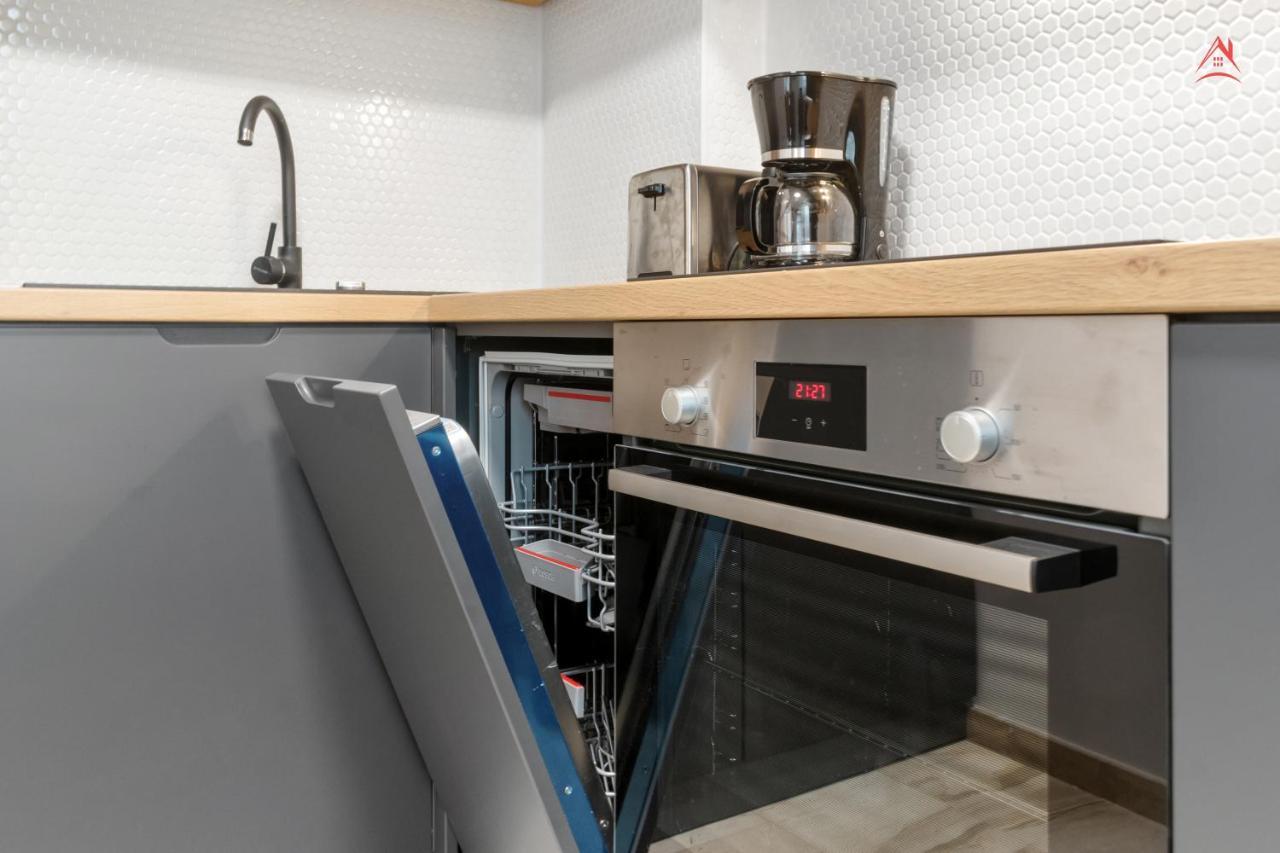 Apartament Opera Residence - Cismigiu, Eroilor, Free Private Parking Бухарест Экстерьер фото